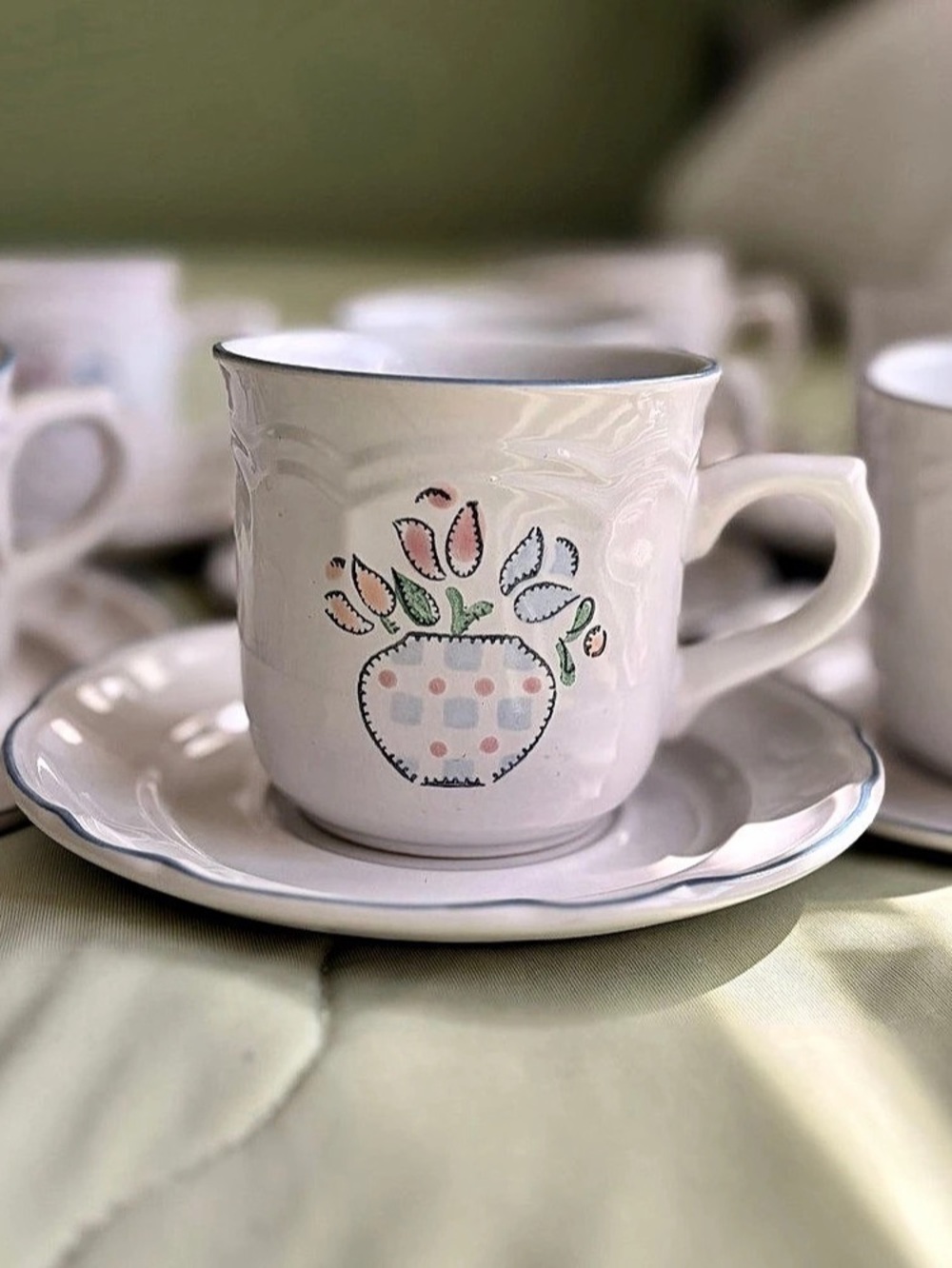 American Tapestry Potted Floral Cup & Saucer Set for 7 (14 Pieces) White & Blue